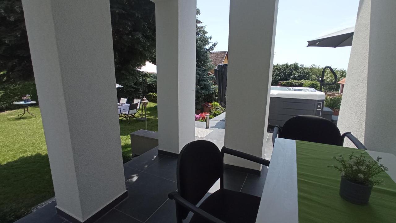 Art Inn Apartmanhaz Balaton-Gyenesdiás Exteriér fotografie